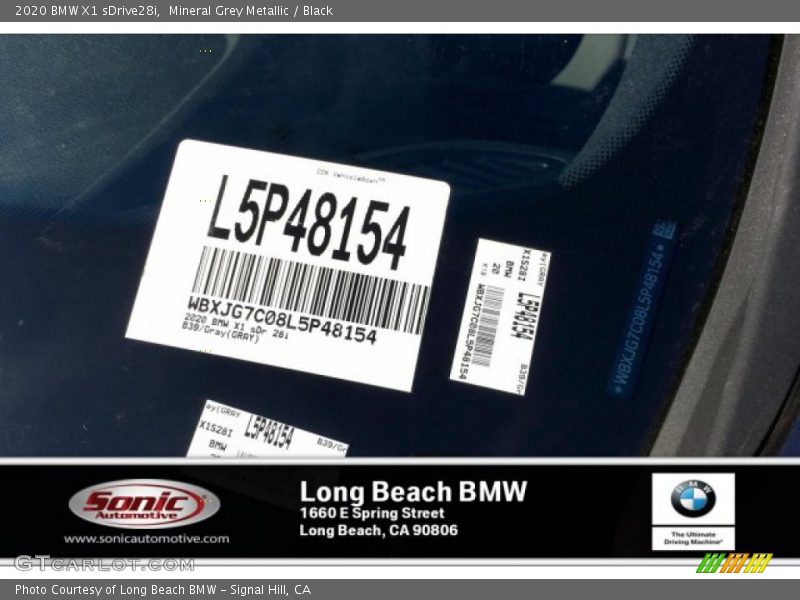 Mineral Grey Metallic / Black 2020 BMW X1 sDrive28i