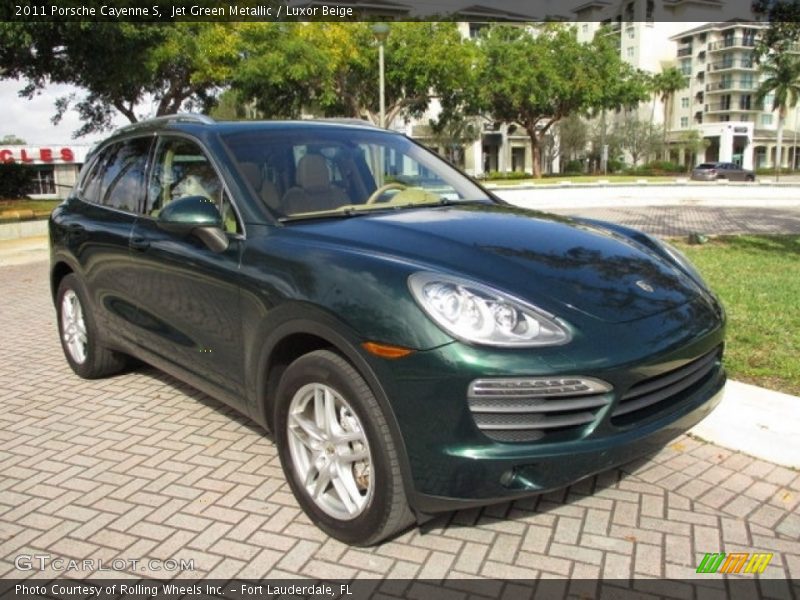 Jet Green Metallic / Luxor Beige 2011 Porsche Cayenne S