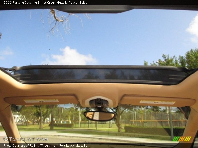 Jet Green Metallic / Luxor Beige 2011 Porsche Cayenne S