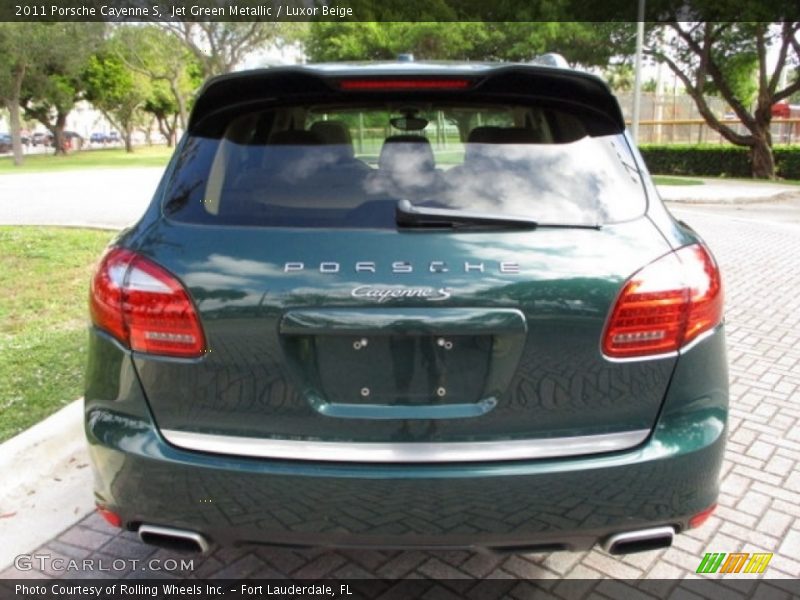 Jet Green Metallic / Luxor Beige 2011 Porsche Cayenne S