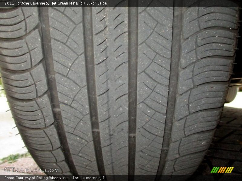 Jet Green Metallic / Luxor Beige 2011 Porsche Cayenne S