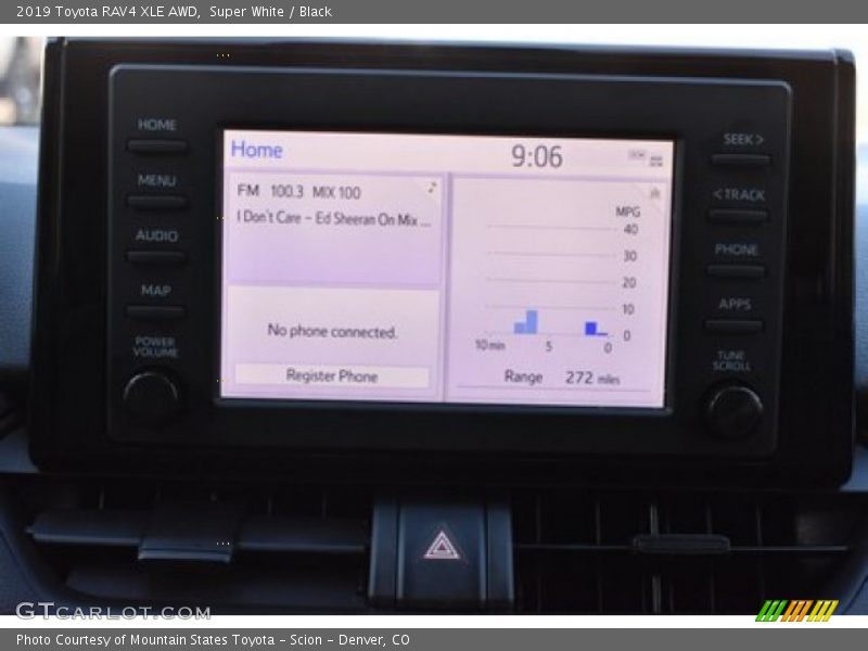 Super White / Black 2019 Toyota RAV4 XLE AWD