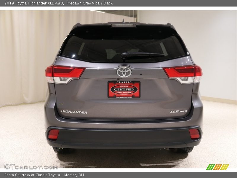 Predawn Gray Mica / Black 2019 Toyota Highlander XLE AWD