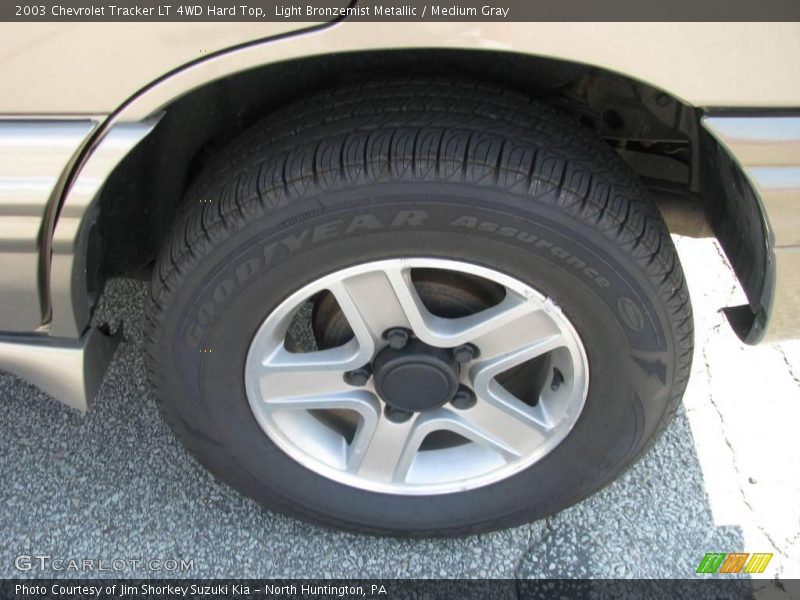 Light Bronzemist Metallic / Medium Gray 2003 Chevrolet Tracker LT 4WD Hard Top