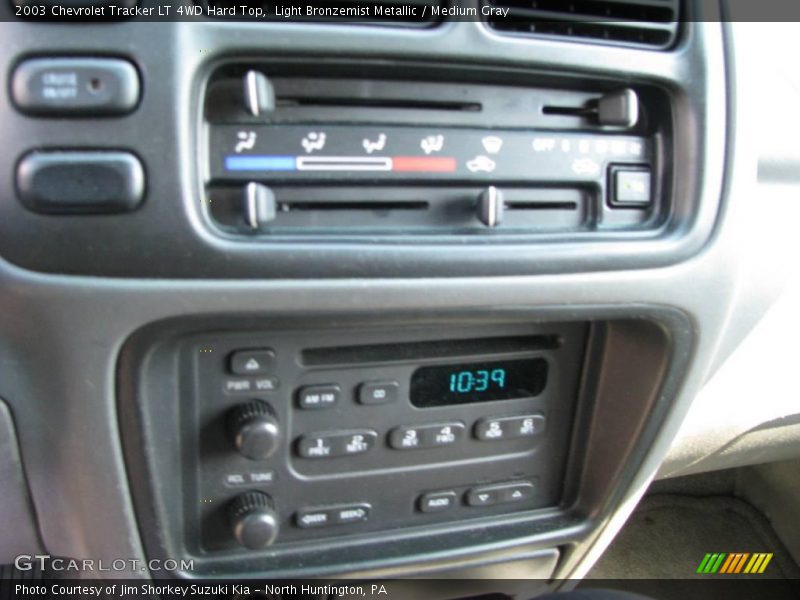 Light Bronzemist Metallic / Medium Gray 2003 Chevrolet Tracker LT 4WD Hard Top