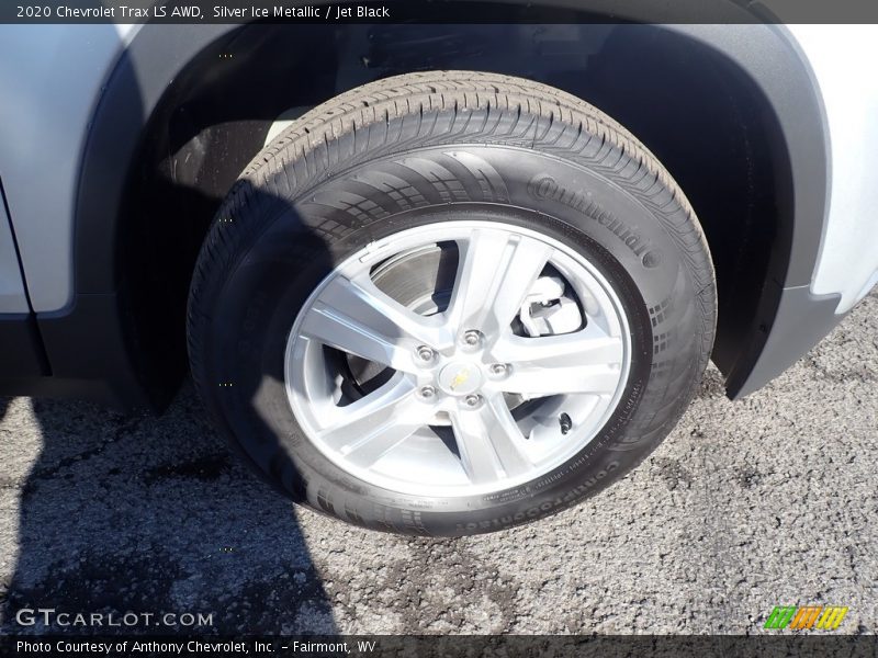 Silver Ice Metallic / Jet Black 2020 Chevrolet Trax LS AWD