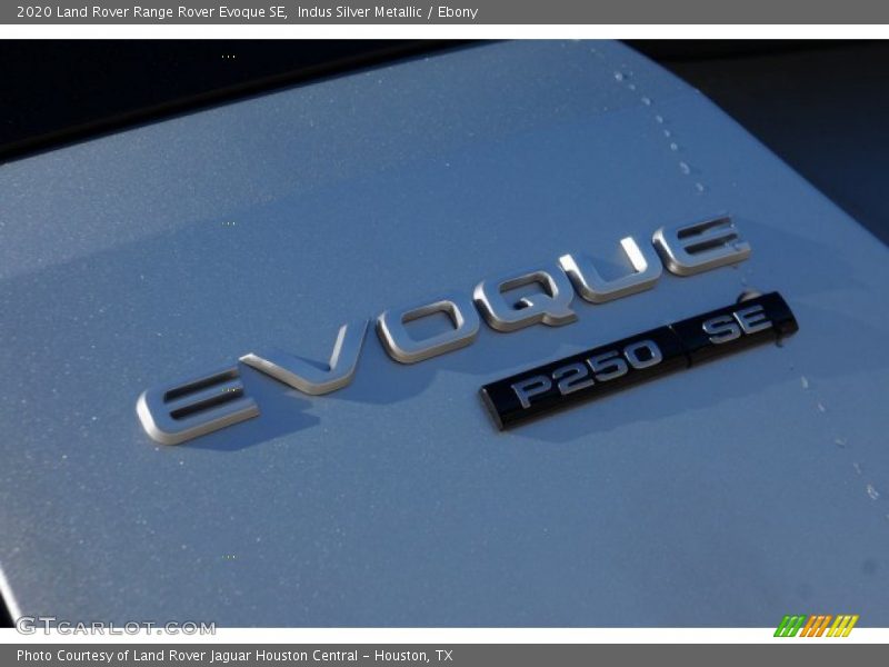 Indus Silver Metallic / Ebony 2020 Land Rover Range Rover Evoque SE