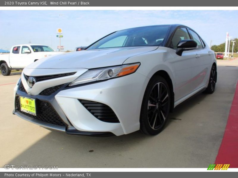 Wind Chill Pearl / Black 2020 Toyota Camry XSE