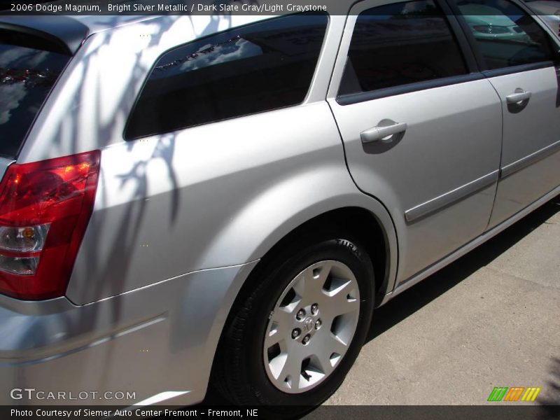 Bright Silver Metallic / Dark Slate Gray/Light Graystone 2006 Dodge Magnum