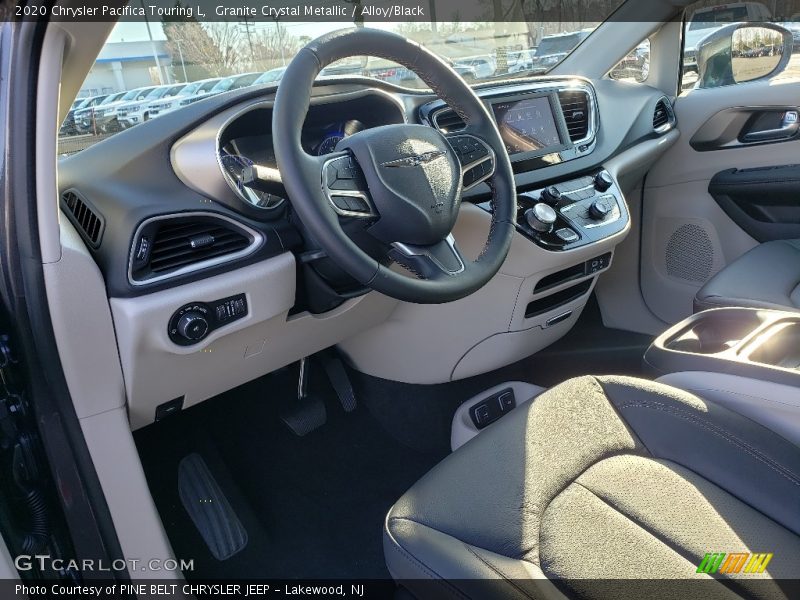Granite Crystal Metallic / Alloy/Black 2020 Chrysler Pacifica Touring L
