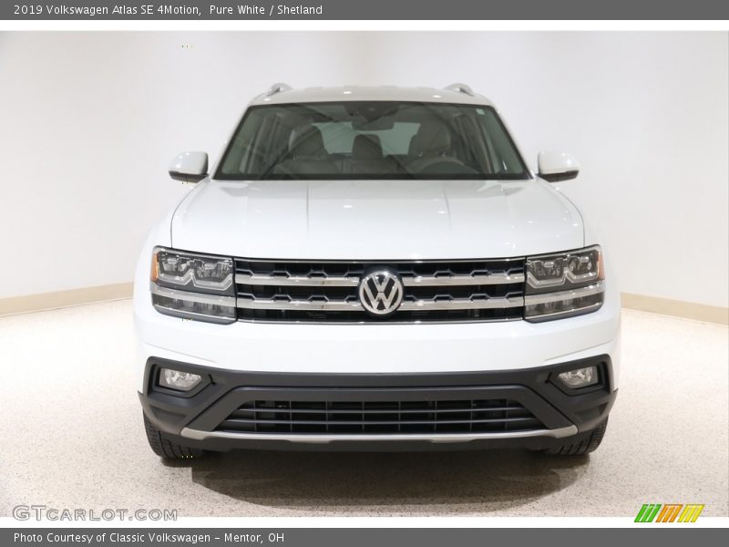 Pure White / Shetland 2019 Volkswagen Atlas SE 4Motion