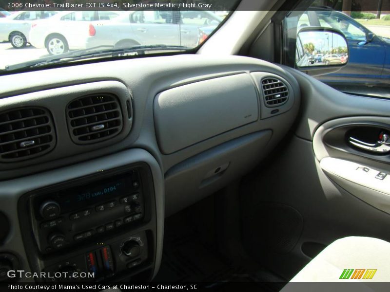 Silverstone Metallic / Light Gray 2006 Chevrolet TrailBlazer EXT LS 4x4