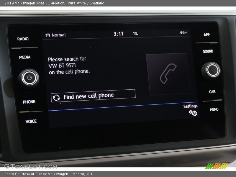 Pure White / Shetland 2019 Volkswagen Atlas SE 4Motion