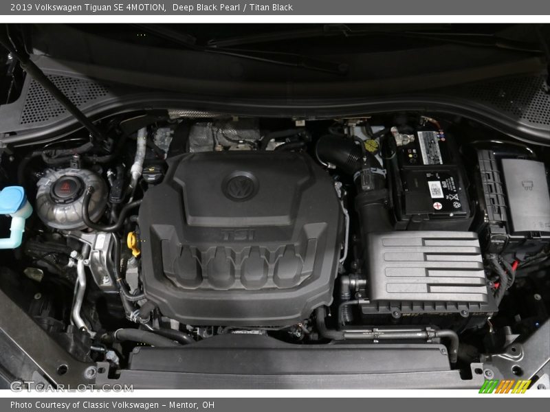 Deep Black Pearl / Titan Black 2019 Volkswagen Tiguan SE 4MOTION