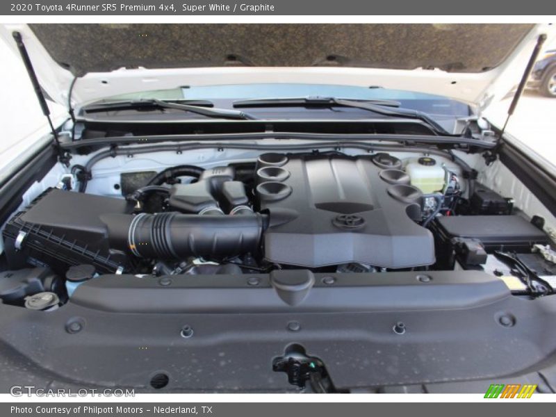 Super White / Graphite 2020 Toyota 4Runner SR5 Premium 4x4