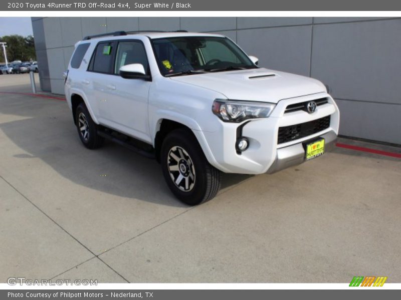 Super White / Black 2020 Toyota 4Runner TRD Off-Road 4x4