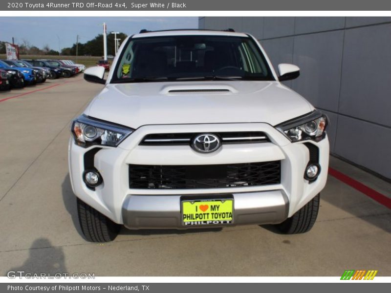 Super White / Black 2020 Toyota 4Runner TRD Off-Road 4x4