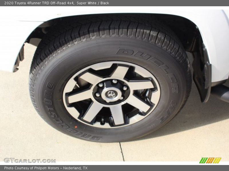 Super White / Black 2020 Toyota 4Runner TRD Off-Road 4x4