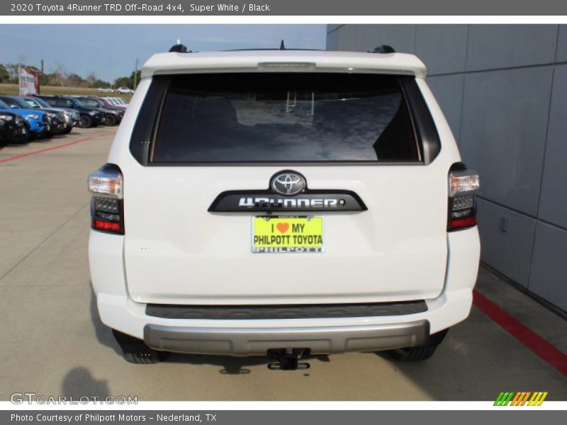 Super White / Black 2020 Toyota 4Runner TRD Off-Road 4x4