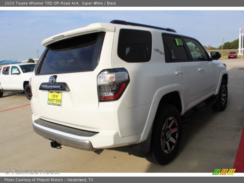 Super White / Black 2020 Toyota 4Runner TRD Off-Road 4x4