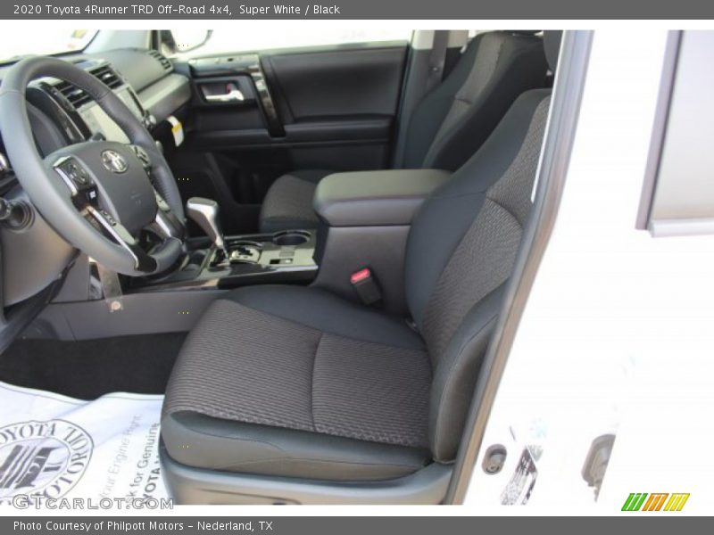 Super White / Black 2020 Toyota 4Runner TRD Off-Road 4x4