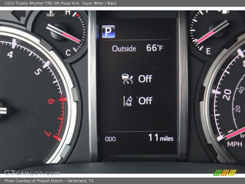 Super White / Black 2020 Toyota 4Runner TRD Off-Road 4x4