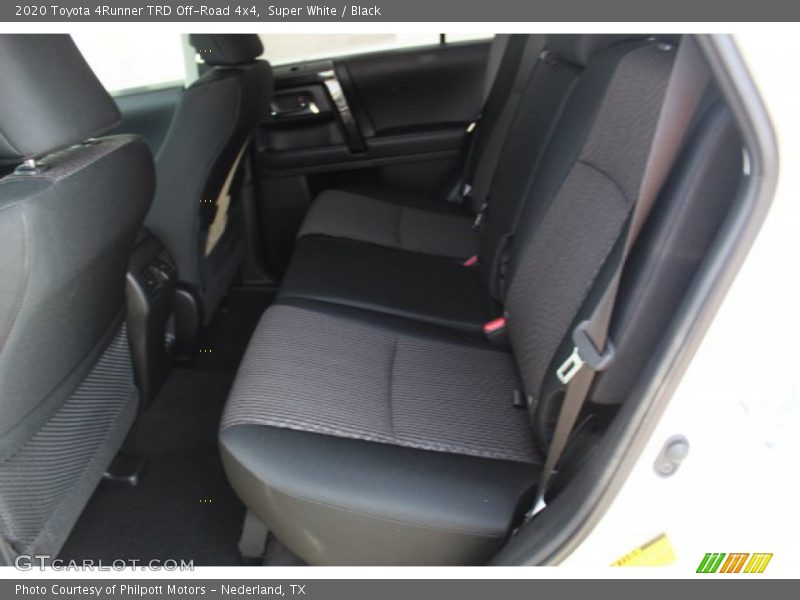 Super White / Black 2020 Toyota 4Runner TRD Off-Road 4x4