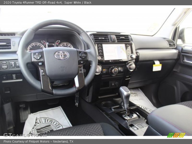 Super White / Black 2020 Toyota 4Runner TRD Off-Road 4x4