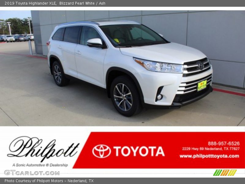 Blizzard Pearl White / Ash 2019 Toyota Highlander XLE