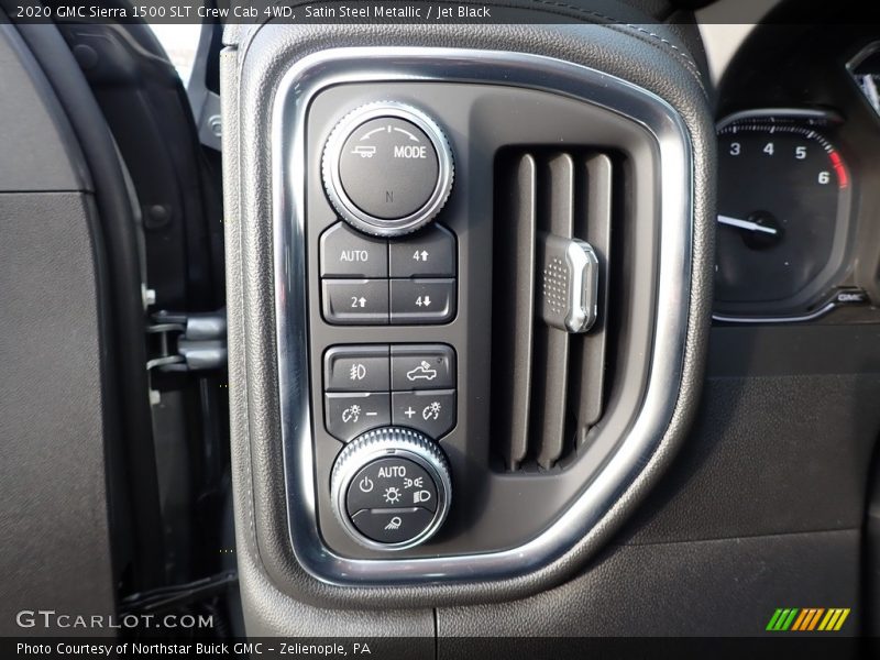 Controls of 2020 Sierra 1500 SLT Crew Cab 4WD