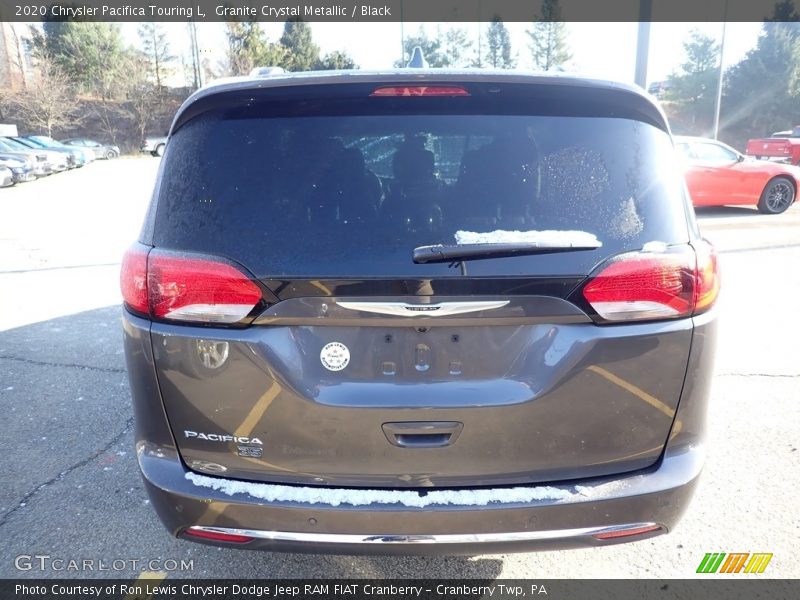 Granite Crystal Metallic / Black 2020 Chrysler Pacifica Touring L