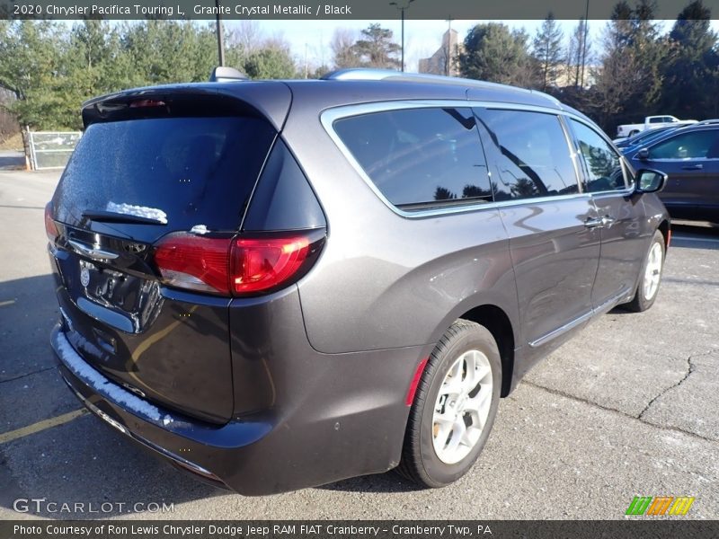 Granite Crystal Metallic / Black 2020 Chrysler Pacifica Touring L