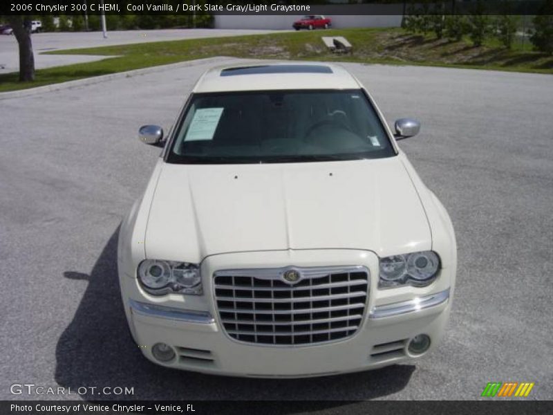Cool Vanilla / Dark Slate Gray/Light Graystone 2006 Chrysler 300 C HEMI