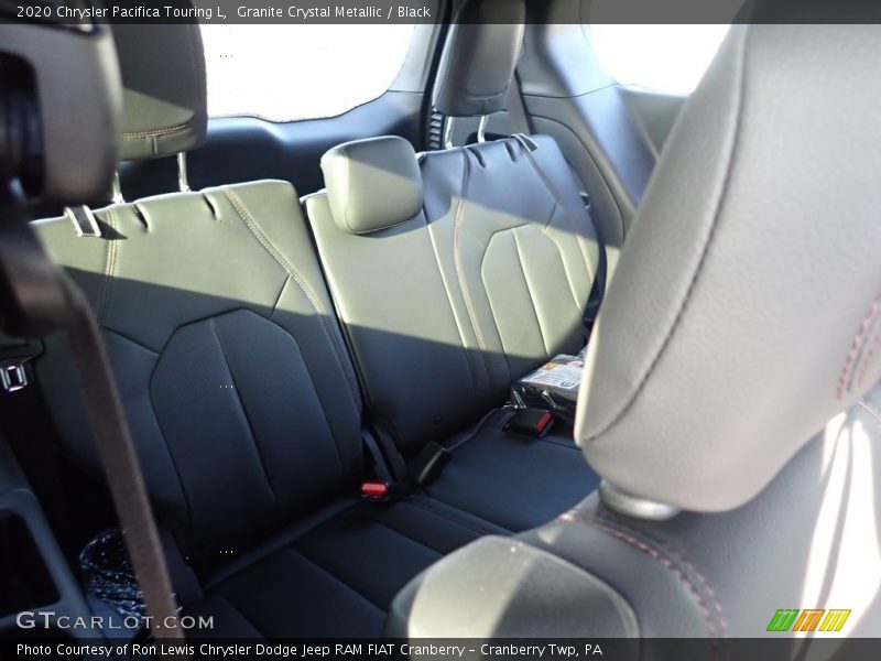 Granite Crystal Metallic / Black 2020 Chrysler Pacifica Touring L