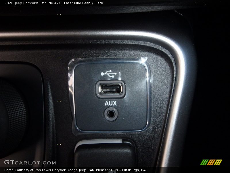 Laser Blue Pearl / Black 2020 Jeep Compass Latitude 4x4