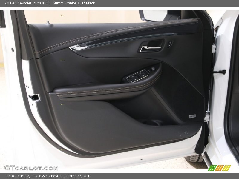 Summit White / Jet Black 2019 Chevrolet Impala LT