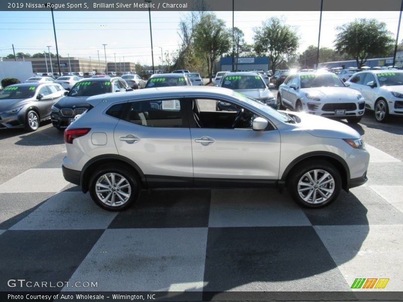 Brilliant Silver Metallic / Charcoal 2019 Nissan Rogue Sport S