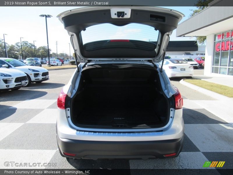 Brilliant Silver Metallic / Charcoal 2019 Nissan Rogue Sport S