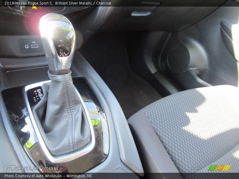 Brilliant Silver Metallic / Charcoal 2019 Nissan Rogue Sport S