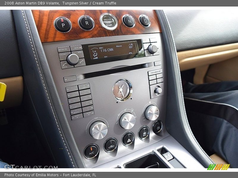 Controls of 2008 DB9 Volante