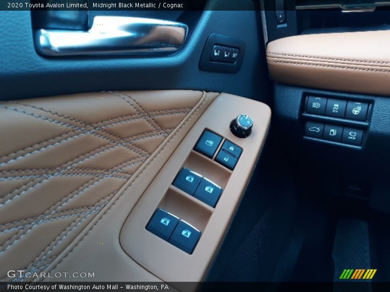Midnight Black Metallic / Cognac 2020 Toyota Avalon Limited