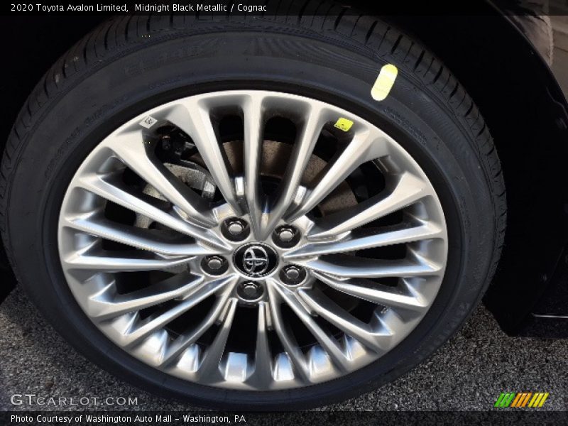 Midnight Black Metallic / Cognac 2020 Toyota Avalon Limited