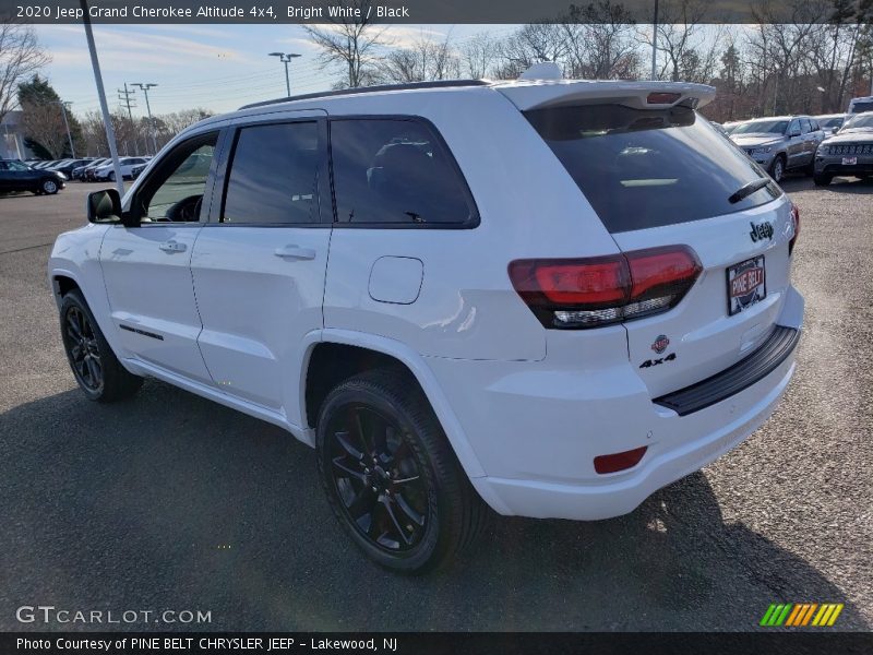 Bright White / Black 2020 Jeep Grand Cherokee Altitude 4x4