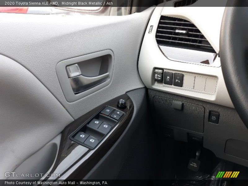Midnight Black Metallic / Ash 2020 Toyota Sienna XLE AWD
