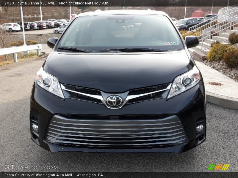Midnight Black Metallic / Ash 2020 Toyota Sienna XLE AWD