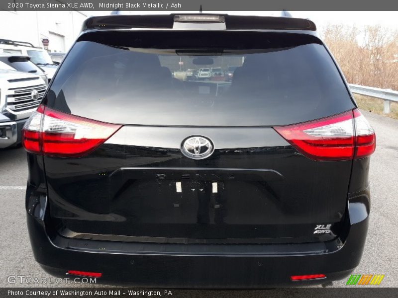 Midnight Black Metallic / Ash 2020 Toyota Sienna XLE AWD