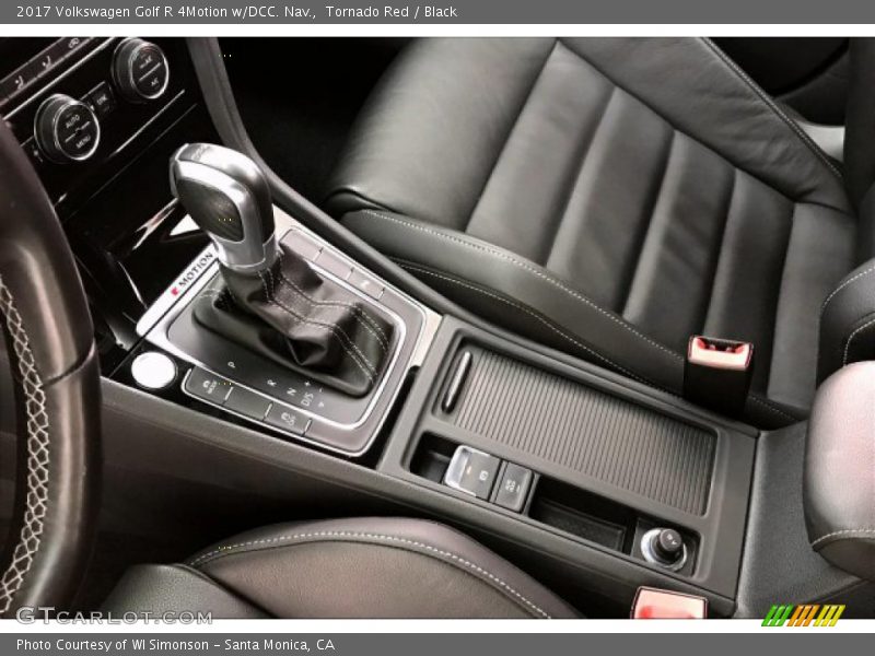  2017 Golf R 4Motion w/DCC. Nav. 6 Speed DSG automatic Shifter