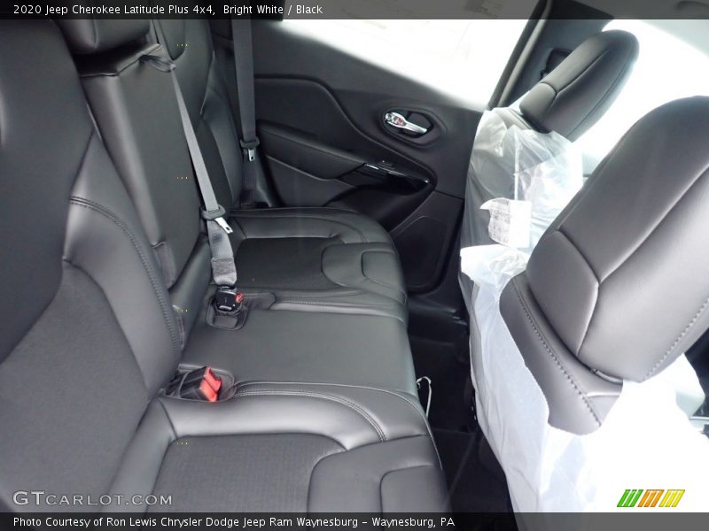 Bright White / Black 2020 Jeep Cherokee Latitude Plus 4x4