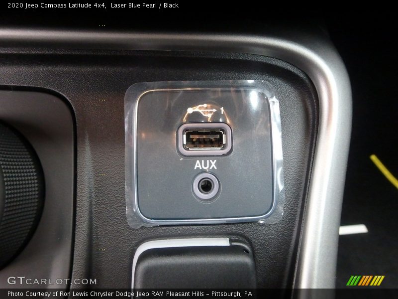 Laser Blue Pearl / Black 2020 Jeep Compass Latitude 4x4