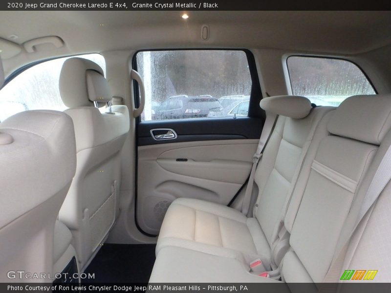 Granite Crystal Metallic / Black 2020 Jeep Grand Cherokee Laredo E 4x4